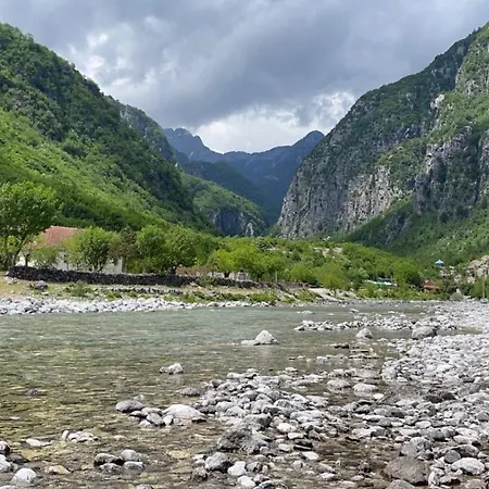 Petriti Camping & Restaurant Theth