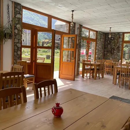 Petriti Camping & Restaurant * Theth