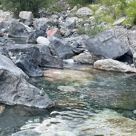 Petriti Camping & Restaurant Kamp alanı Theth